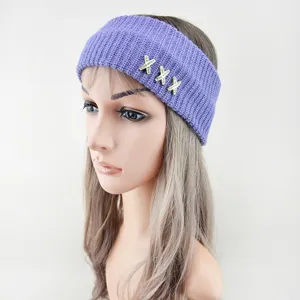 Fascia per capelli in maglia viola da donna con decorazioni di cristalli X in strass.