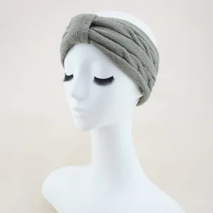 Grey knitted headband detail, cozy cable knit hair band for daily wear and sportswear.