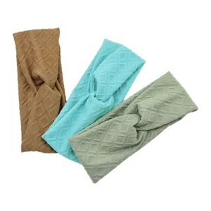 Breathable diamond pattern twisted headband for sports, yoga, and daily face washing.