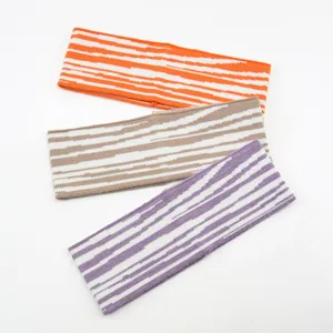 Bandeau tricoté à motif zébré, accessoire de sport tendance pour le yoga et le maquillage.