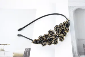 Eleganter schwarzer Kristall Perlen Haarreif handgefertigter Luxus Haarschmuck fuer Damen.