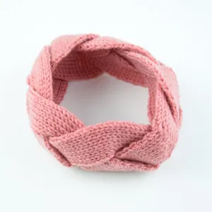 Rosa gestricktes geflochtenes Stirnband, warmer Winter Haarreif, Ohrenwärmer für Damen.