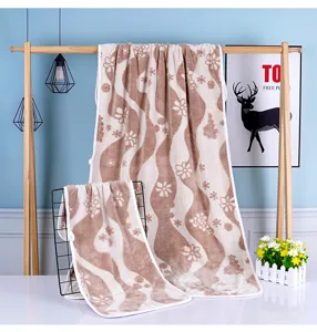 Juego de toallas de forro polar coral con ondas, suave, absorbente para baño y cara.