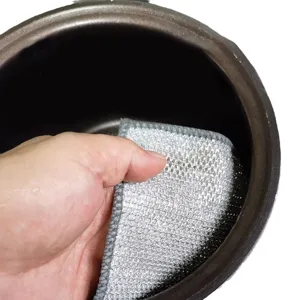 Silver wire dish cloth for kitchen cleaning, non-stick oil scouring pad and pot washing tool.