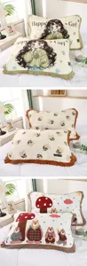 Funda de almohada de algodón nube acolchada con volante de encaje y estampado para dormitorio.