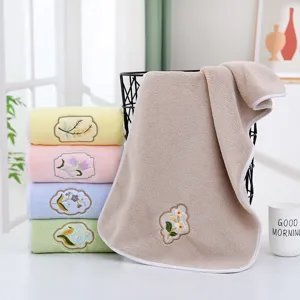 Korallenfleece besticktes Handtuch Set, weiches saugfähiges Gesichtstuch mit Blumenmuster, Home.
