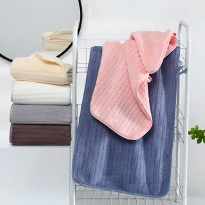 Serviette de Bain et Serviette de Visage Rayées en Polaire Corail Épaissie Absorbante Douce pour Salle de Bain à la Maison