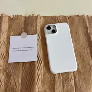 Cover iPhone in pelle bianca, custodia protettiva posteriore completa, consistenza morbida premium.