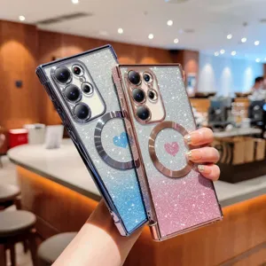 Glitter gradient magnetic phone case detail showing sparkling finish and cute heart ring design.