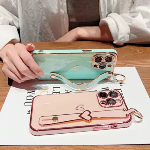 Coque de téléphone cœur galvanisée avec dragonne pour iPhone, housse de protection douce.