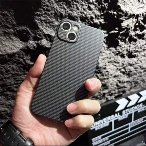 Carbon fiber texture phone case detail view, ultra-thin matte finish full protective cover case.
