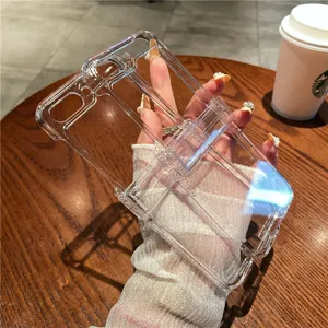 Detailansicht der transparenten klappbaren Handyhülle, klare Schutzhülle mit Scharnier.