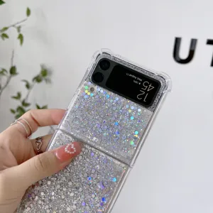 Glänzende transparente Handyhülle Detail mit holografischen Glitzerpartikeln für Klapphandy.