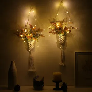 Handgemachter Makramee Blumenampel Wandbehang mit LED Lichterkette für Boho Wanddeko