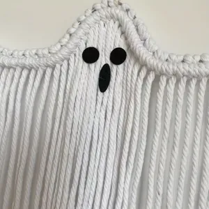 Suspension murale fantôme en macramé fait main décoration de fête d'halloween coton blanc