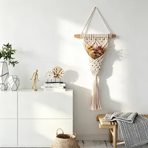 Nordische handgemachte Makramee Wandbehang Pflanzgefäß mit Trockenblumen Deko Boho Stil