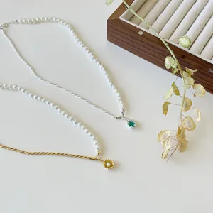Exquisite S925 Silber Perle verdrillte Kette Halskette mit elegante Muschel Blume Anhänger.