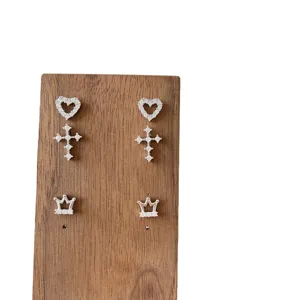 Echtsilber süße Herz Kreuz Krone Ohrringe Set für Damen Mode Schmuck Alltagsoutfit.