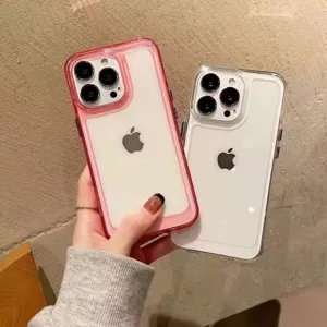 Vue détaillée de la coque de protection transparente en acrylique bicolore pour le modèle.