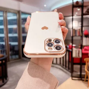 Luxe gegalvaniseerd hart telefoonhoesje detail, zachte beschermende achterkant hoes