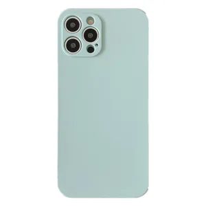 Funda de teléfono de silicona verde menta lisa, textura suave agradable, diseño de borde recto.