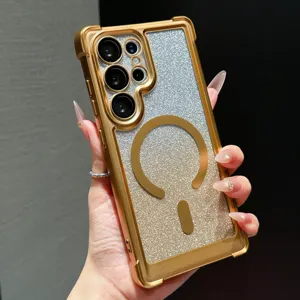 Vue détaillée d'une coque de téléphone magnétique électrodéposée de luxe avec dégradé pailleté.