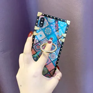 Funda de teléfono estilo étnico vintage con soporte de anillo y protección de esquinas para iPhone