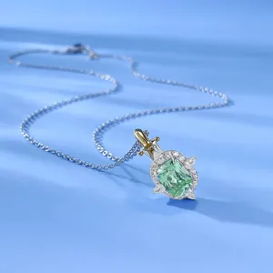 Collier pendentif coussin vert menthe vue detaillee, bijou delicat en argent 925 style fee.