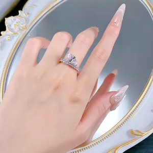 Prachtig 925 zilveren markies diamant ring detail, met luxe sprankelend vakmanschap getoond.