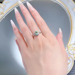 S925 Silber 5x7mm ovaler grüner Edelstein Ring mit Zirkonia Doppelperlenrand für Frauen