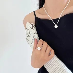 Silbernes Smiley Perlen Halskette und Ring Set elegante maedchenhafte Schmuck Set.