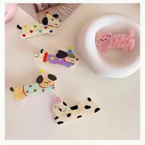 Jolies pinces à cheveux animaux de dessin animé avec motifs de chat et chien, accessoires chic.