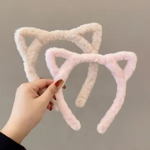 Plush cat ear headband, cute winter fluffy hair hoop, soft face washing hair accessory.