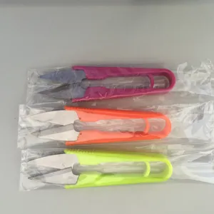 Handy U-shaped thread scissors for sewing, cross-stitch, and daily household trimming tasks.