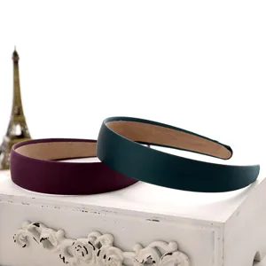 Solid color velvet headband hair hoop for women sweet simple daily hair accessories detail.