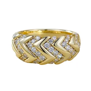 Exquisito anillo ancho de plata 925 chapada en oro chevron pavé circonitas joyería de moda