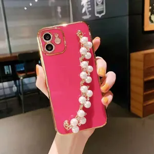 Coque iPhone rose galvanisée avec bracelet de chaîne de perles de luxe, étui de protection.