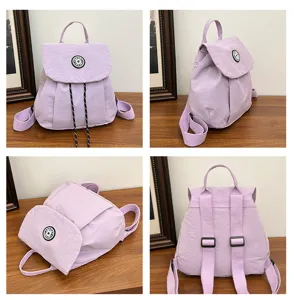 Détails sous plusieurs angles du sac à dos cordon en toile mauve, parfait pour le quotidien.