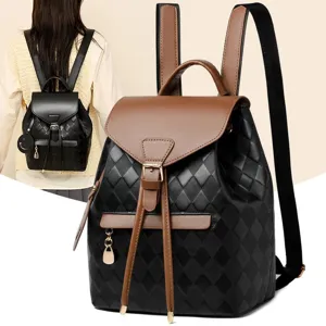 Sac à Dos Femme Motif à Losanges Vintage en Cuir PU Bloc de Couleur Sac d'École Sac à Dos Minimaliste avec Cordon et Rabat Avec Joli Pendentif Sac à Dos de Voyage Quotidien pour Femmes