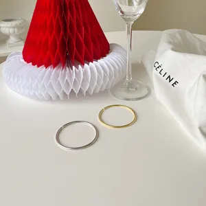 Minimalistisches offenes Metallarmband Set, schicke Gold und Silber Armreifen für Damen.