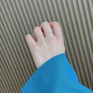 Elegante S925 Silber ultra-dünner mikro-gefasster gestufter Ring filigraner Modeschmuck