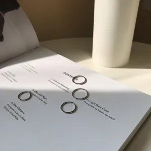 Minimalistischer S925 Sterlingsilber dünner Ring, schlichtes rundes Band für Damen Schmuck.