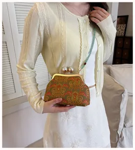 Nieuwe Chinese stijl retro kiss-lock schelp tas met kralenriem voor vrouwen mode