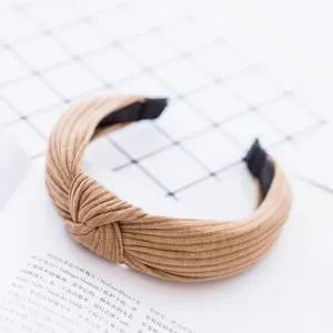 Minimalist pleated knotted fabric headband chic vintage solid color hair hoop daily wear