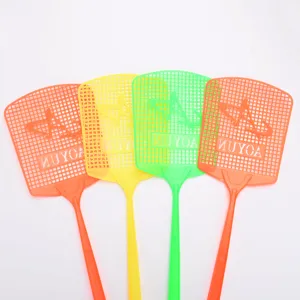 Paletta acchiappamosche in plastica resistente con manico lungo e foro, set colorato.