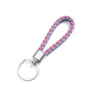 Geflochtener Leder-Schlüsselanhänger mit Metallring, rosa und blauer Autoschlüsselring.