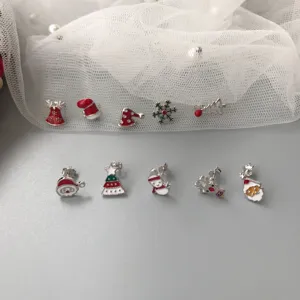 Detailansicht weihnachtlicher Emaillierte Ohrstecker, S925 Silber süßer Feiertag Schmuck Set.