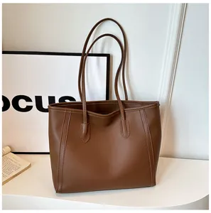 Brown large capacity shoulder tote bag stylish commuter daily handbag for women chic new