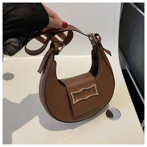 Brown crescent underarm bag for women, stylish vintage hobo shoulder bag for daily chic.