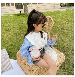 Cute daisy print children shoulder bag, round pu leather crossbody purse for kids daily wear.